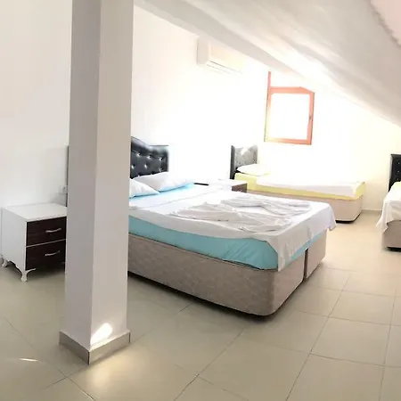 Eyna Boutique Szálloda *